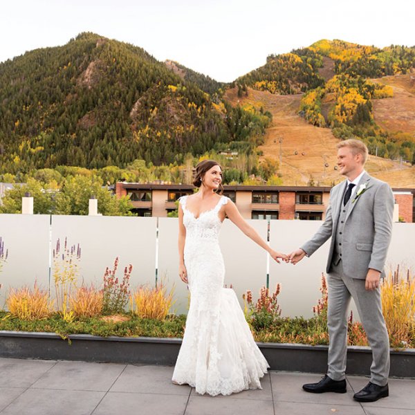 Bride and groom in Aspen Colorado Bride and groom in Aspen Colorado