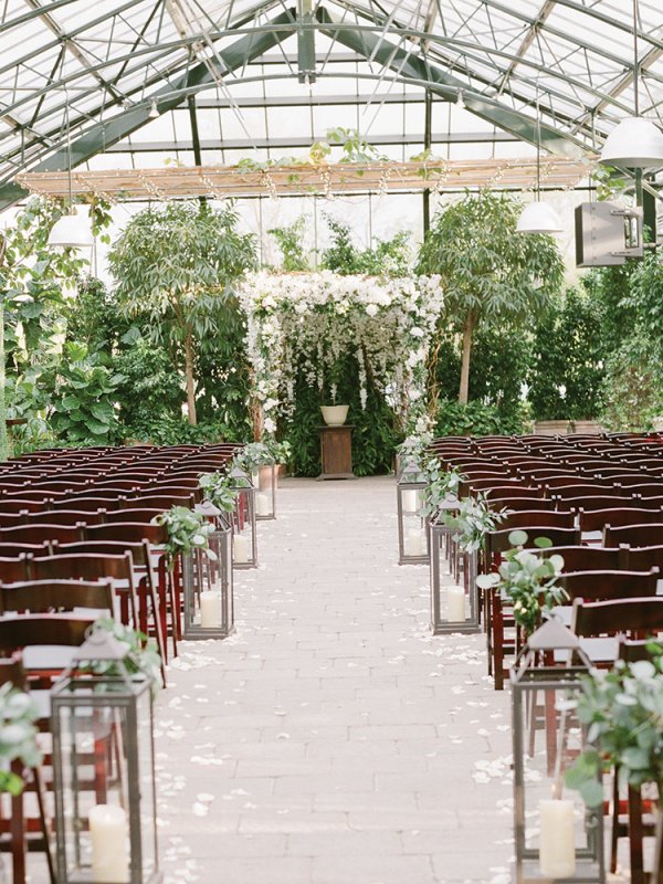 Garden Glory: Ashley & AJ in Bloomfield, MI