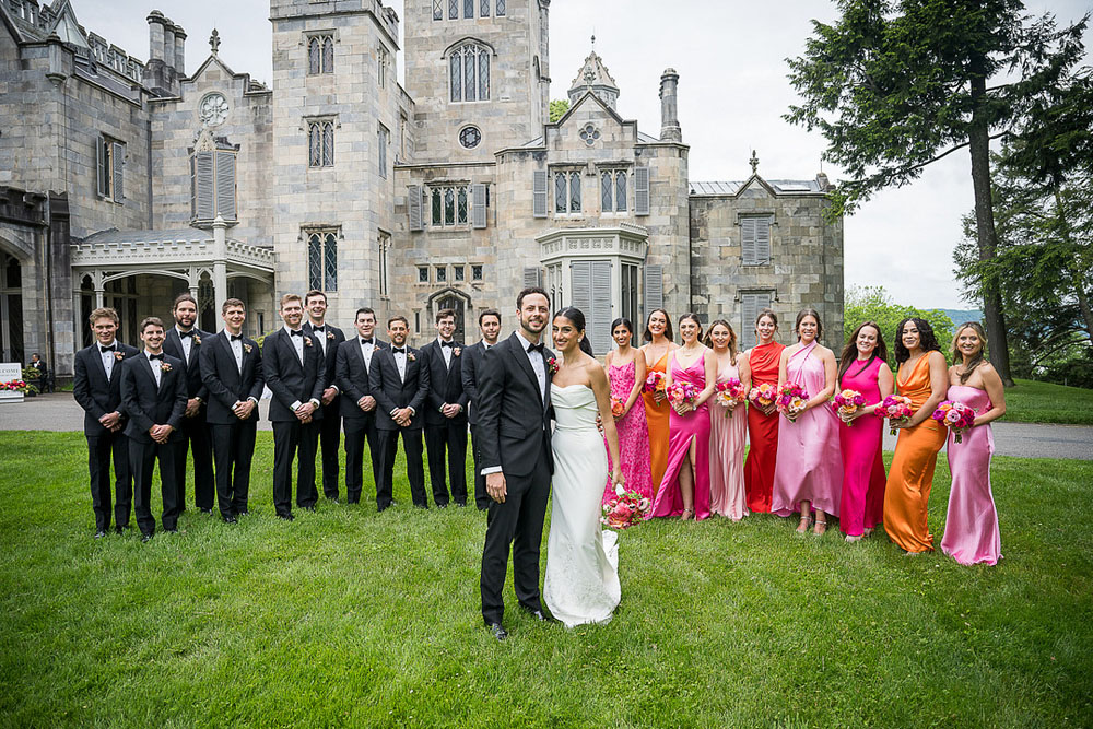wedding bridesmaids and groomsmen