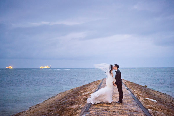 beach wedding photos