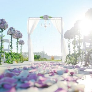 wedding aisle decor