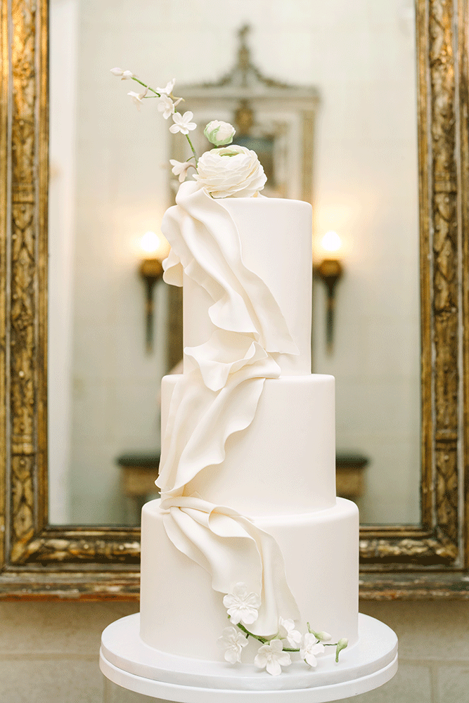 pantone cloud dancer wedding inspiration pantone cloud dancer wedding inspiration